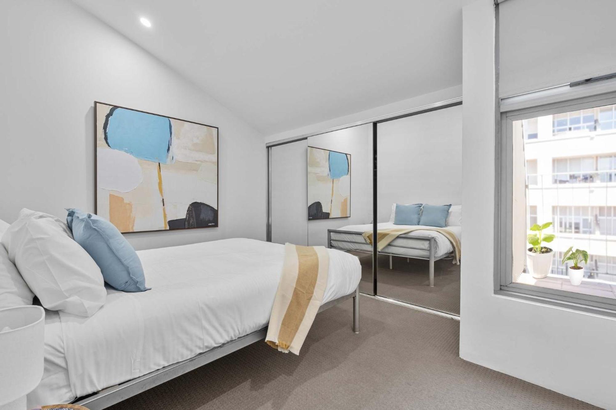 Apartment Charming Camperdown Hideaway With Parking